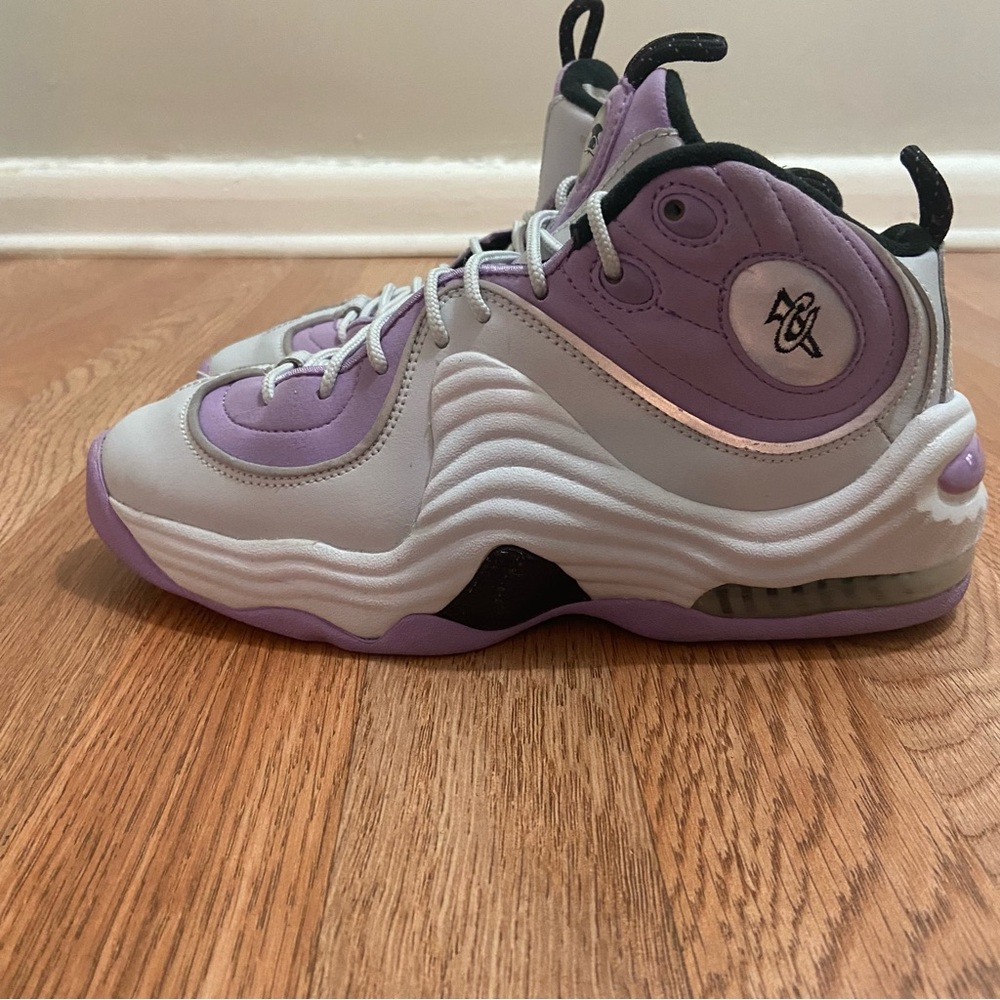 Nike Air Penny II 2 sneakers in Pure Platinum/Black-Urban Lilac
